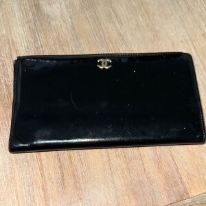 CHANEL Black Patent Leather Continental Wallet with Gold CC Emblem